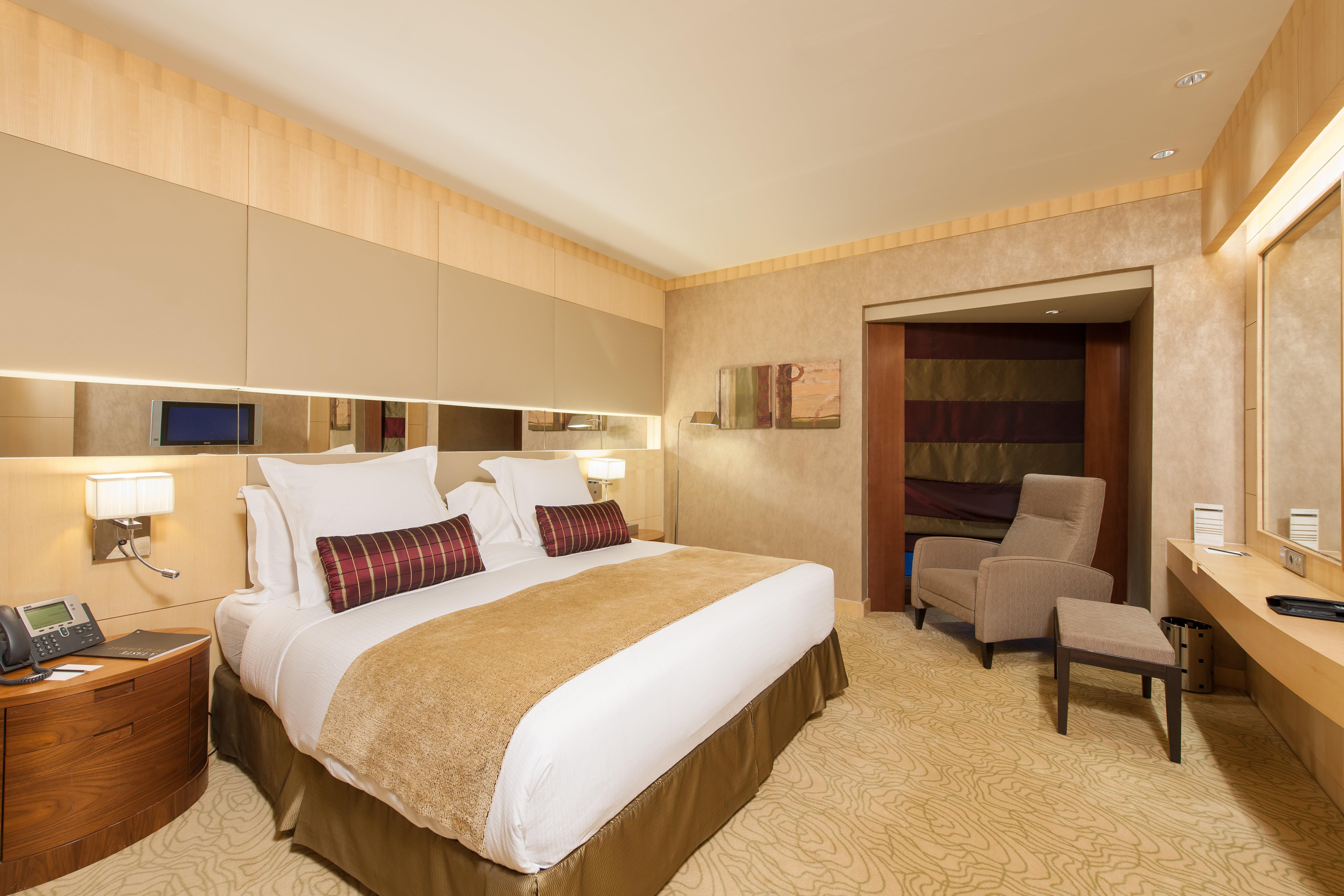 Intercontinental Al Khobar By Ihg Hotel Exterior photo